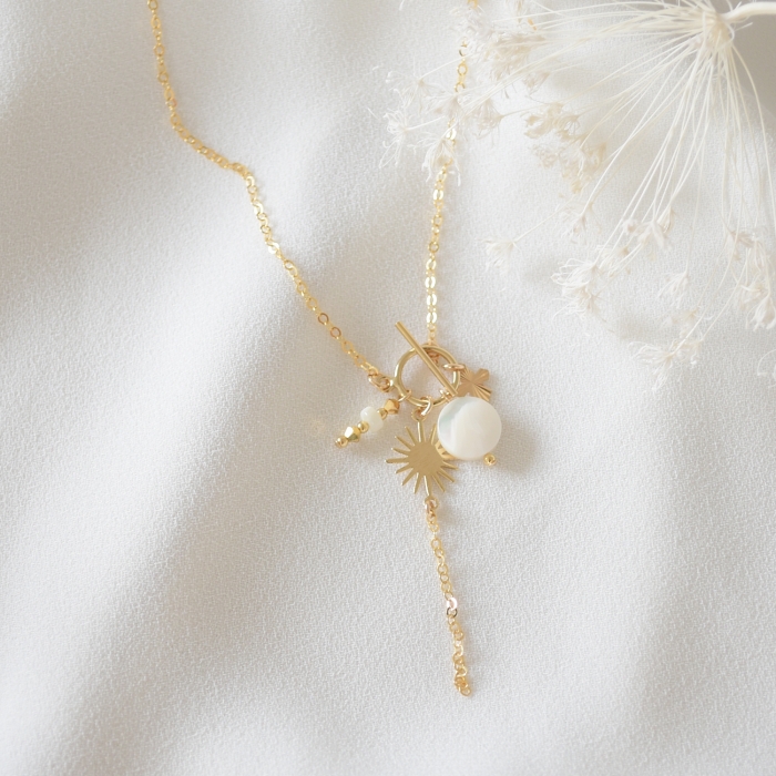 MERIDA Collier pampilles nacre et or MERIDA Collier pampilles nacre et or