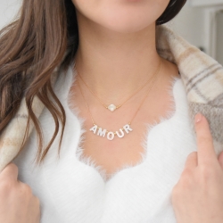 AMOUR Collier lettres nacre