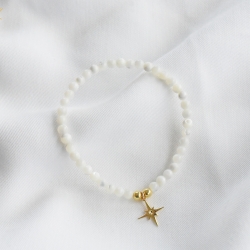Bracelet perles élastique et petite étoile or FAUSTINE