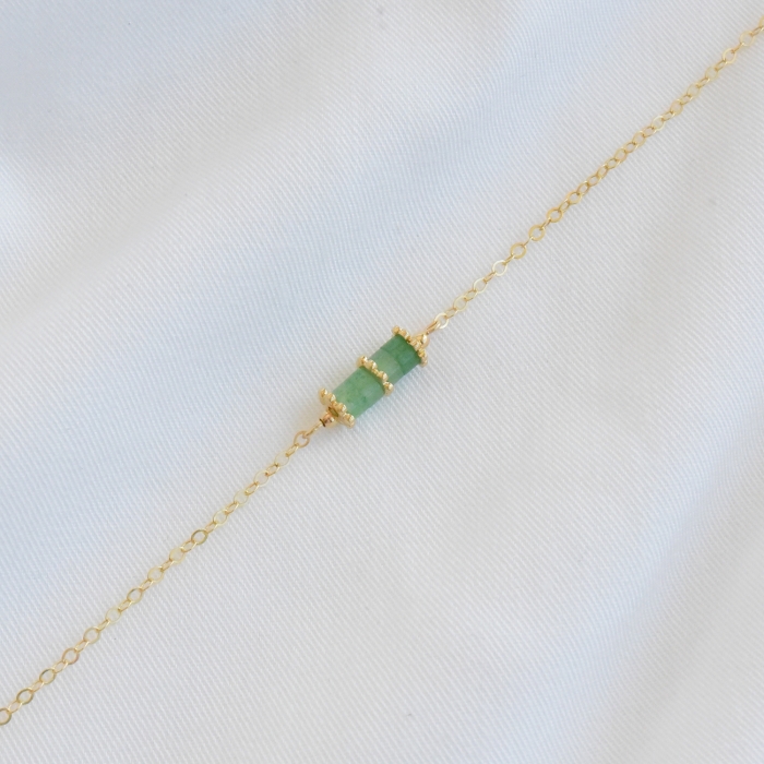 BETTY Bracelet chaine aventurine et or BETTY Bracelet chaine aventurine et or