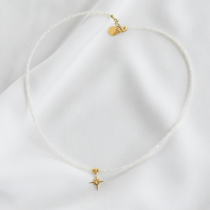 FAUSTINE Collier perles et étoile FAUSTINE Collier perles et étoile