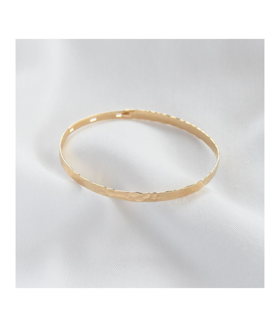 Bracelet jonc ouvert martelé plaqué or NORA