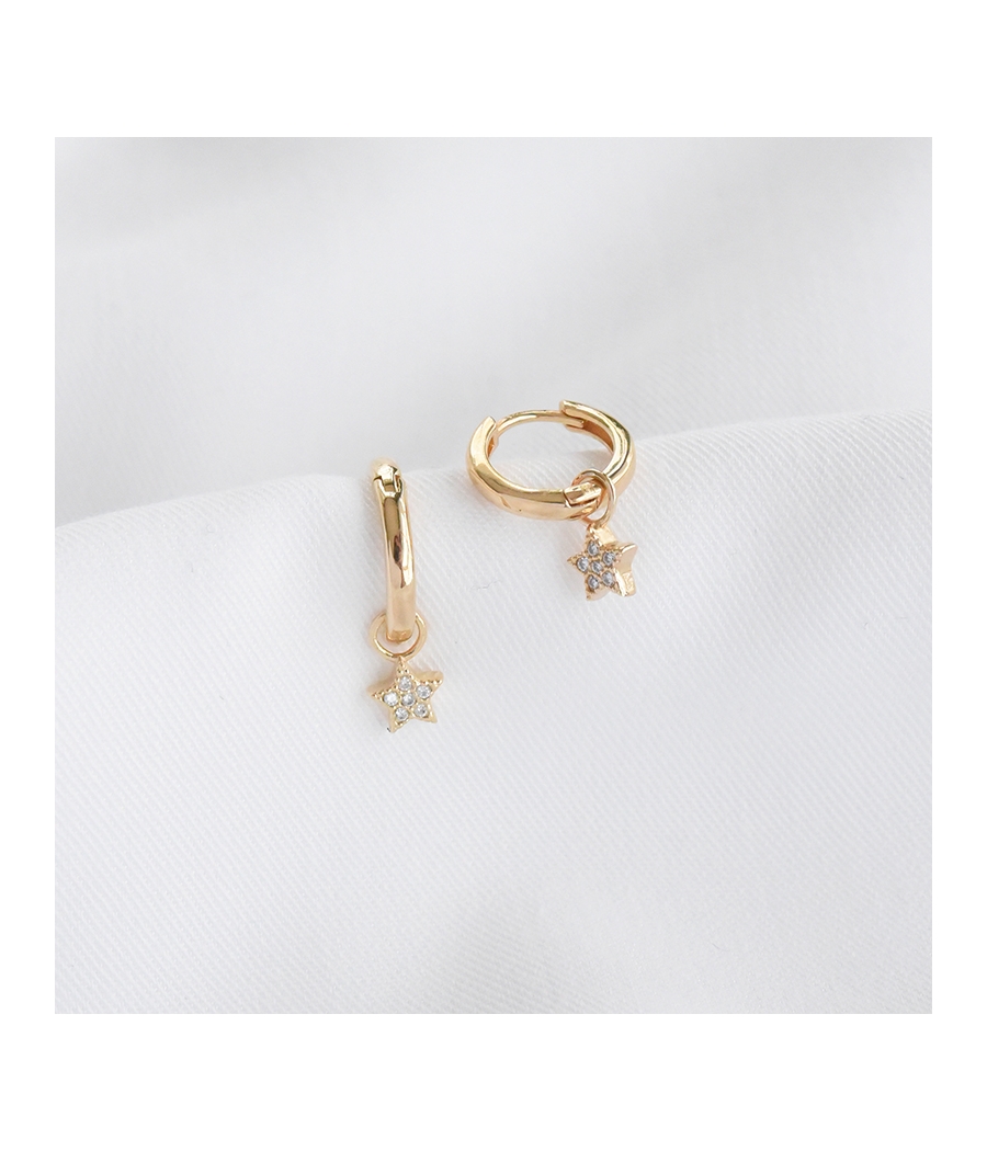 Boucles d'oreilles créoles étoile or et zircons AMÉLIE